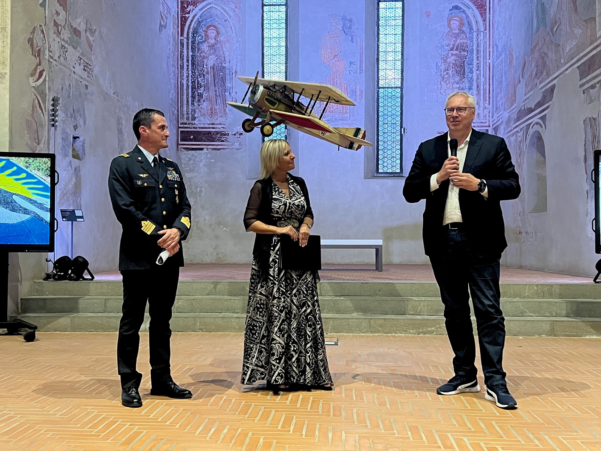 100° AERONAUTICA. BORDIN A MOSTRA UD: SOGNO BIMBI E ORGOGLIO CITTADINI